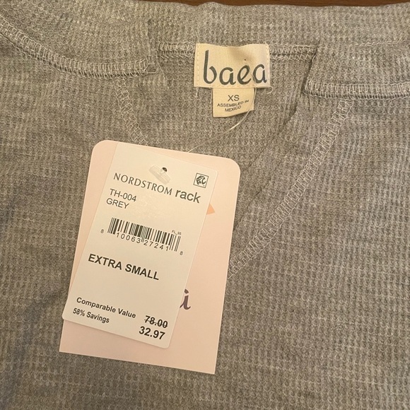 𝅺baea Flare Sleeve T-shirt In Grey - Picture 12 of 12